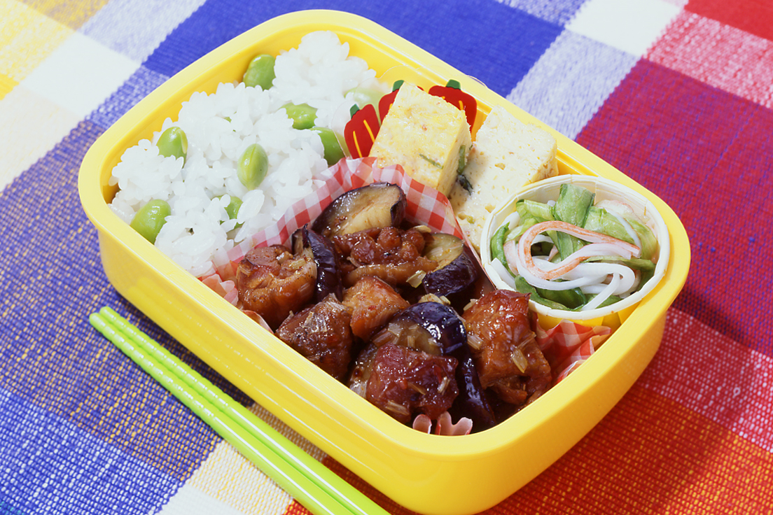 辛口やきとりとなすのピリ辛炒め