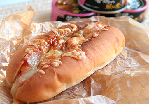 鶏の照り煮 de チーズタッカルビドッグ